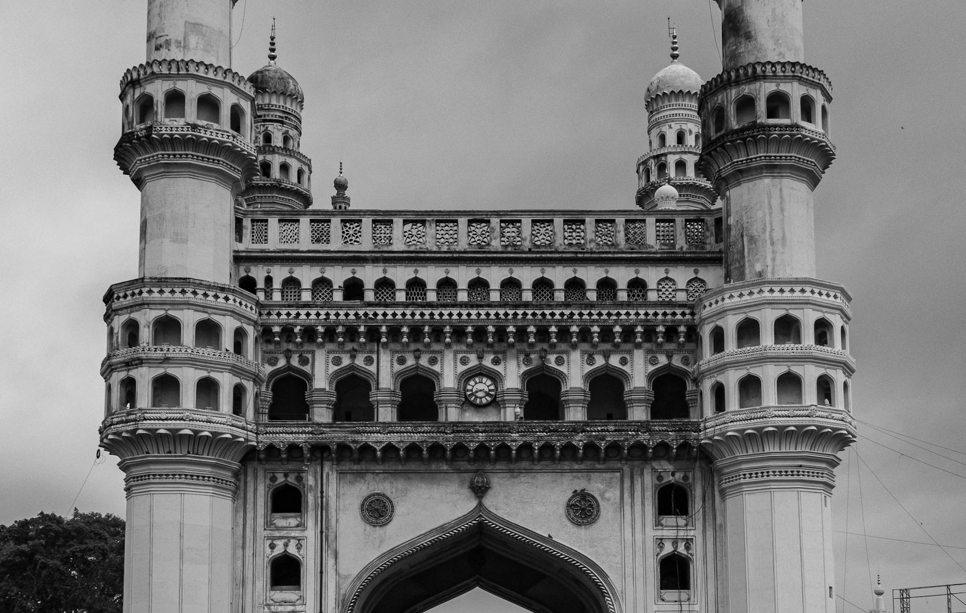 a black and white photo of Charminar