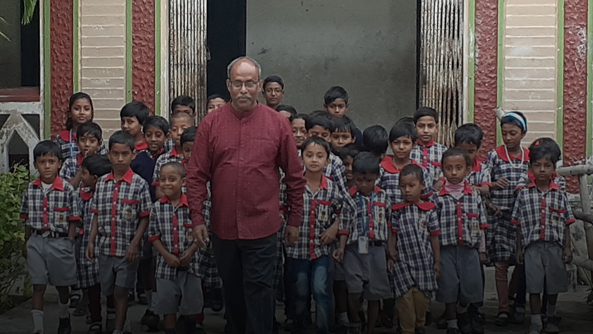 Ansuman Das of Sabuj Sangha at a school run by the NGO