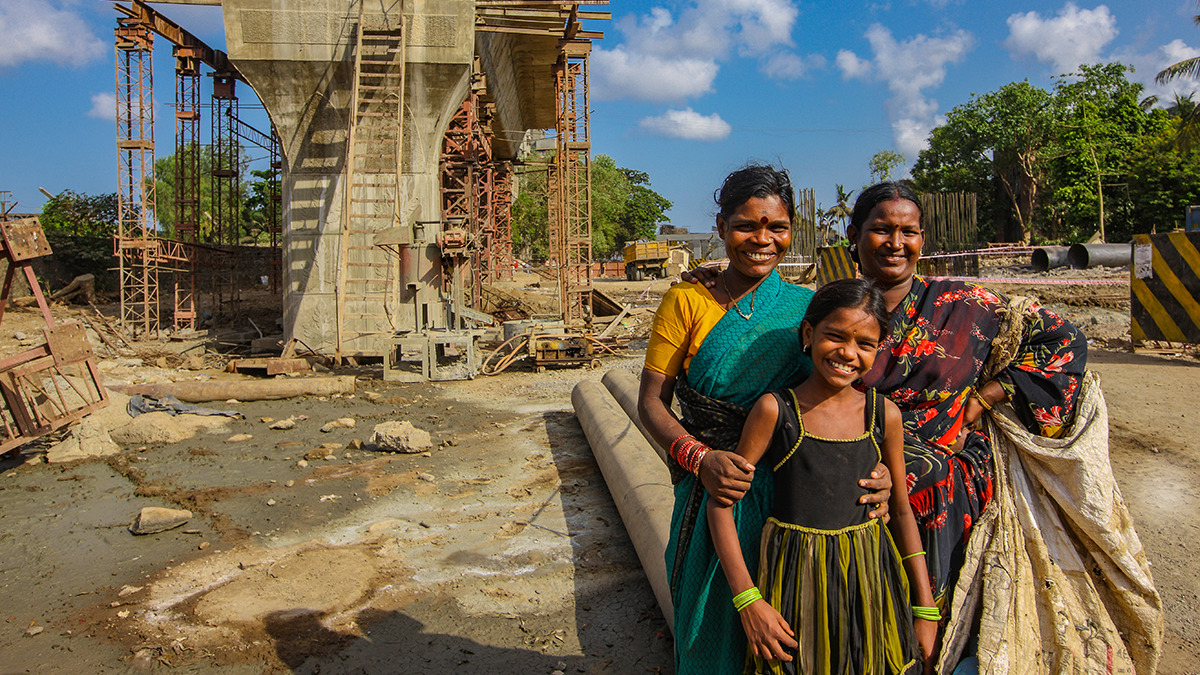 10 NGOs in Delhi providing a better life to the poor