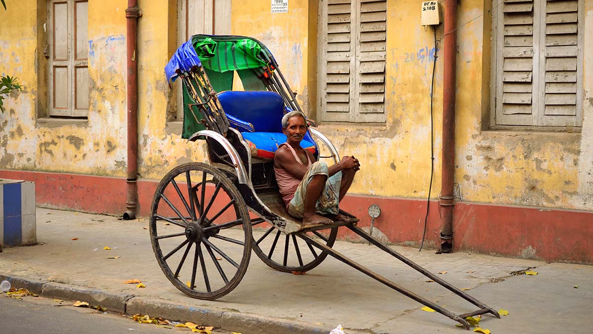 10 NGOs in Kolkata giving a better life to the poor
