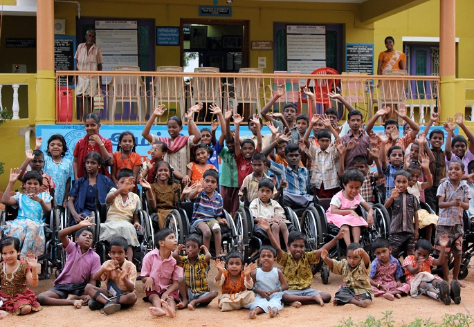 a group of children at Amar Seva Sangam