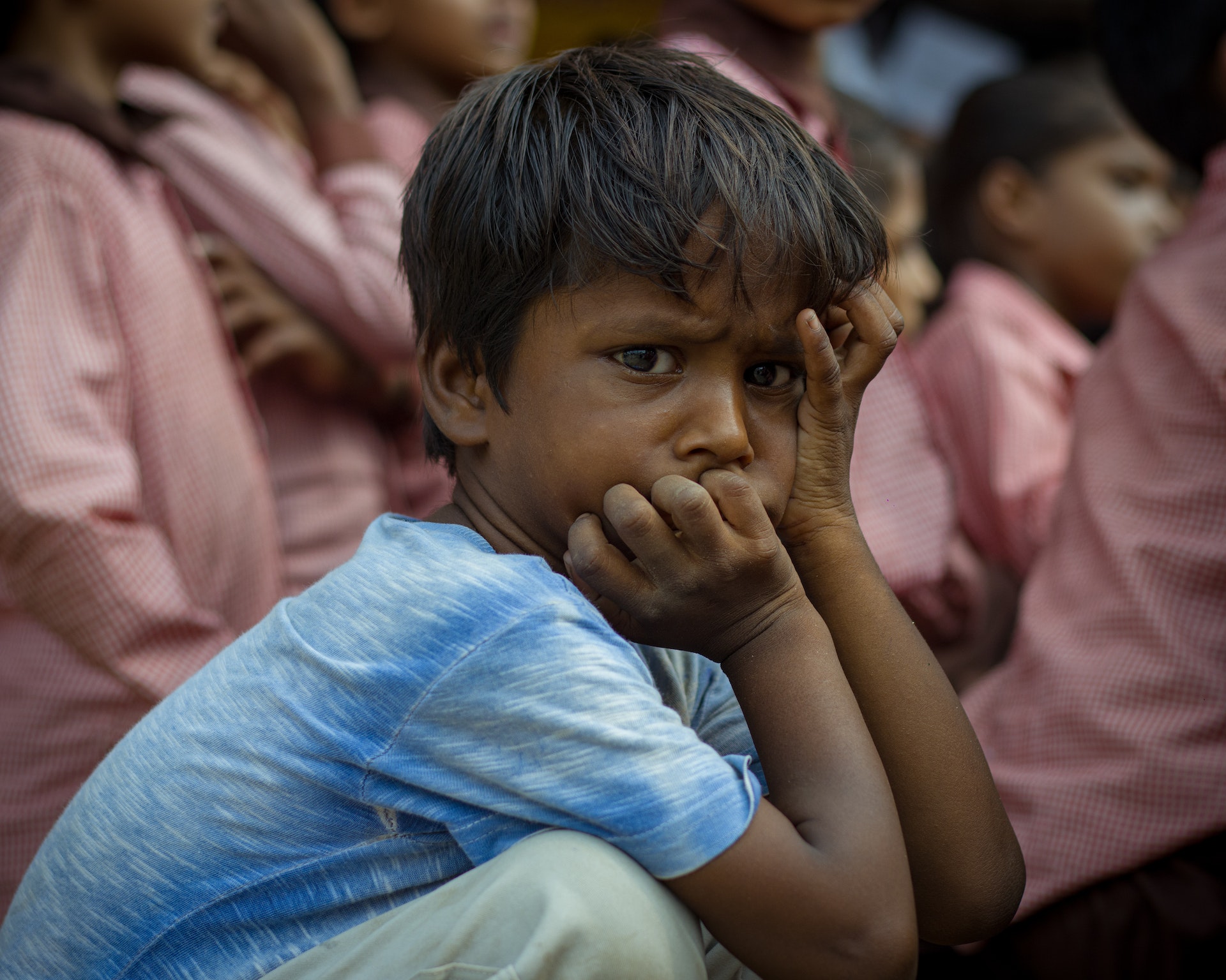 a poor child in India