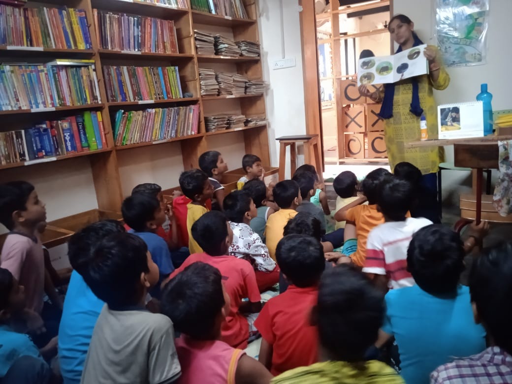 a classroom of children in the NGO Deepalaya