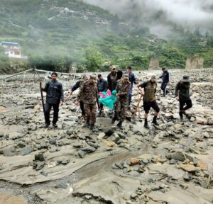 Indian Army coming to the rescue of people in Uttarkashi Floods